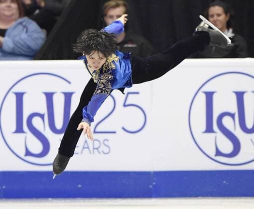 Figure skating Eiskunstlauf Shoma Uno earns 1st win of season at Skate Canada Shoma Uno of Japan performs in the men s singles free program at Skate Canada International at Brandt Center in Regina, Canada, on Oct. 28, 2017. Uno won with a total of 301.10, securing his first victory of the season in the ISU Grand Prix Figure Skating series. 