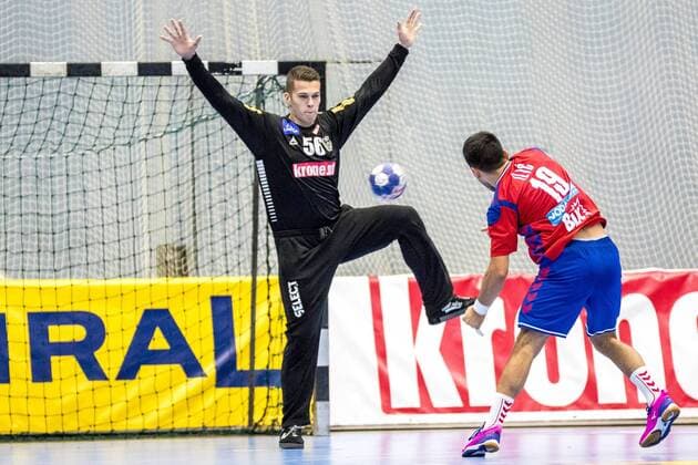 28 10 2017 BSZF Suedstadt Maria Enzersdorf AUT Handball Testspiel Oesterreich vs Serbia in picture Kristian Pilipovic AUTs a s ss international friendly handball match between Austria and Serbia at the BSZF Suedstadt Maria Enzersdorf Austria on 2017 10 28 Maria Enzersdorf  EP_puc