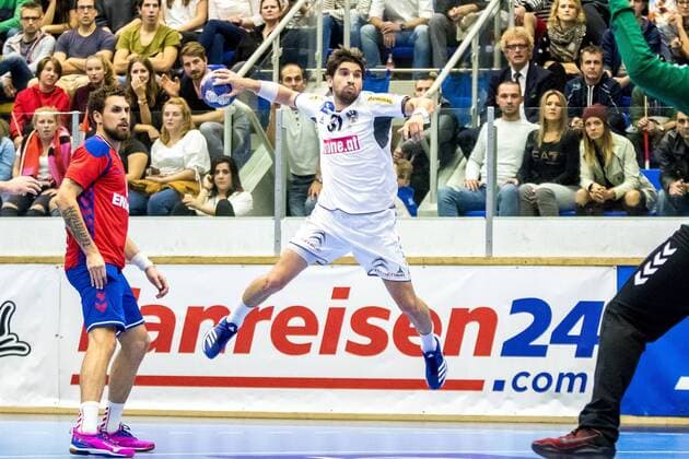 28 10 2017 BSZF Suedstadt Maria Enzersdorf AUT Handball Testspiel Oesterreich vs Serbia in the picture Tobias Schopf AUT between the Austrian team and Serbia at the BSZF Suedstadt Maria Enzersdorf Austria on 2017 10 28 Maria Enzersdorf  EP_puc