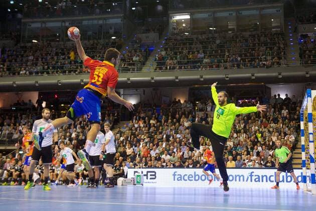 Handball Berlin 29 10 2017 Internationals National Team DHB Germany GER Spain ESP David Balaguer Romeu Spain No 53 Silvio Heinevetter Germany TW No 12