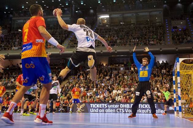 Handball Berlin 29 10 2017 National Match National Team DHB Germany GER Spain ESP Tim Hornke Germany No 29 PEREZ DE VARGAS Gonzalo Spain No 33