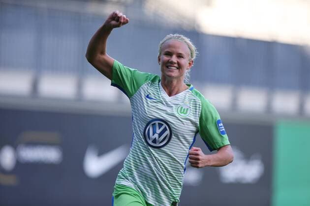 VfL vs Bremen Women Wolfsburg Germany 29 10 2017 FOOTBALL VfL Wolfsburg SV Werder Bremen 1 Allianz Women Bundesliga Season 2017 18 Image shows Pernille Harder VfL Wolfsburg celebrates after scoring for 3 2 Wolfsburg