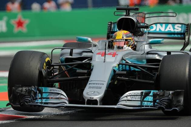 British Formula One driver Lewis Hamilton of Mercedes in action during the Formula One Mexico s Grand Prix at the Hermanos Rodriguez racetrack in Mexico City, Mexico, 29 October 2017. Mexico Formula One Grand Prix !ACHTUNG: NUR REDAKTIONELLE NUTZUNG!  Copyright: xJoséxMéndezx MEX201 20171029-636449100643463042