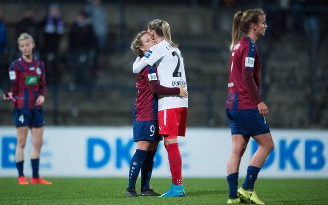 After the match Ana Maria Crnogorcevic FFC hugs Svenja Huth 9 POT The game ends 1 1 Draw Soccer Women 1 Bundesliga Season 2017 2018 6 Round 1 FFC Turbine Potsdam 1 FFC Frankfurt in Potsdam Germany on 30 10 2017