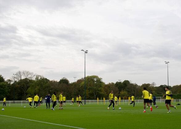 Tottenham players train during the training on the eve of the UEFA Champions League match between Tottenham Hotspur and Real Madrid at Wembley Stadium, London, England on 31 October 2017. Copyright: xVincexMignottx 17450005