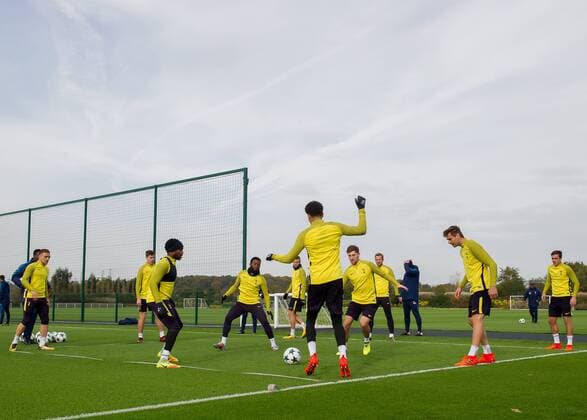 Tottenham players during the training during training on the eve of the UEFA Champions League match between Tottenham Hotspur and Real Madrid at Wembley Stadium, London, England on 31 October 2017. Copyright: xVincexMignottx 17450022