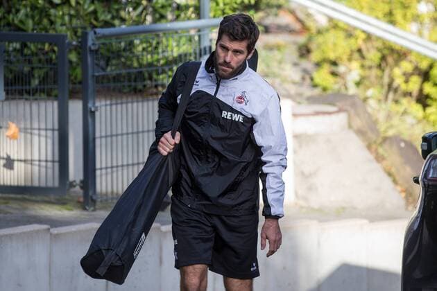 Jan Benjamin Kugel Athletic trainer 1 FC Köln on the way to the training ground Training 1 FC Köln Soccer 1 Bundesliga 30 10 17 Köln NRW Germany Training grounds 1 FC Köln xcdnx