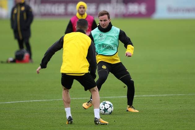 Fußball Champions League Saison 2017 2018 Training von Borussia Dortmund am 31 10 2017 in Dortmund Nordrhein Westfalen Mario Goetze Borussia Dortmund Kirchner TimxRehbein