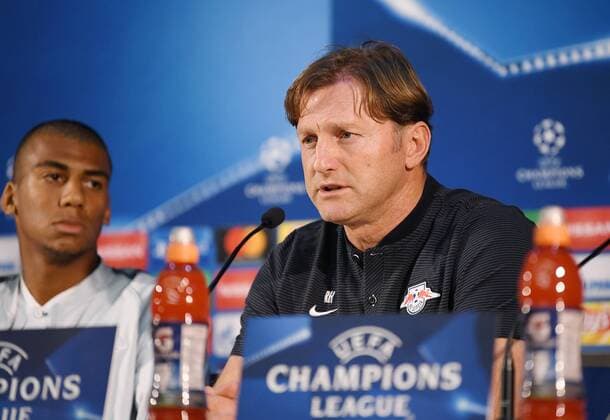 FOOTBALL CHAMPIONS LEAGUE SEASON 2017 2018 GROUP PHASE FC Porto RB Leipzig 31 10 2017 Press Conference RB Leipzig Coach Ralph Hasenhuettl re and Bernardo Fernandes da Silva Junior li Porto