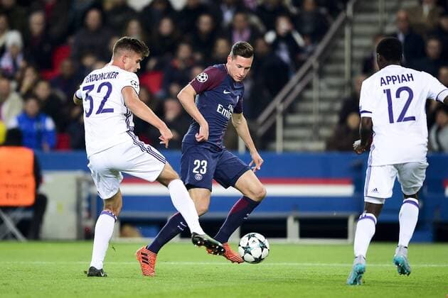 Themen der Woche - SPORT Bilder des Tages - SPORT DRAXLER Julian PSG vs Leander Dendoncker Anderlecht FOOTBALL PSG vs Anderlecht Ligue des Champions 31 10 2017 JBAutissier Panoramic 
