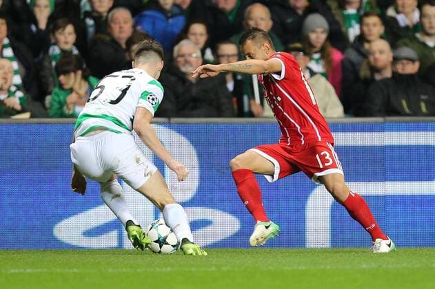 In action with Kieran Tierney 63 Celtic Glasgow and Rafinha 13 Bayern Munich Celtic Glasgow vs Bayern Munich Football Preliminary Round Champions League 31 10 2017 Glasgow Glasgow Scotland Copyright: xkolbert-press ChristianxKolbertx