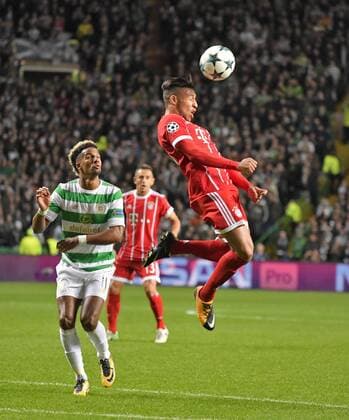 31 10 2017 Football UEFA Champions League 2017 2018 Group stage 4 Gameday Celtic Glasgow FC Bayern Munich at Celtic Park Stadium Glasgow Scotland v left Scott Sinclair Celtic Glasgow against Corentin Tolisso FC Bayern Munich
