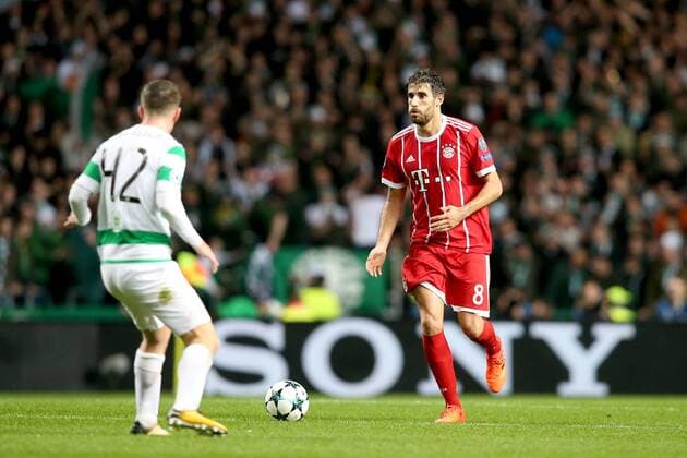 Callum McGregor Celtic Glasgow 42 Javier Martinez Bayern Muenchen 8 Celtic Glasgow vs Bayern Munich Champions League Football 31 10 2017 Glasgow Copyright: xLanger Eibner-Pressefotox EP_HLR
