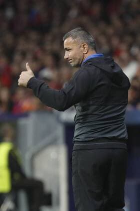 Qarabag s coach Gurban Gurbanov during the UEFA Champions League groups phase match between Atletico de Madrid and Qarabag at the Wanda Metropolitano stadium in Madrid, Spain, 31 October 2017. Atletico de Madrid vs. Qarabag !ACHTUNG: NUR REDAKTIONELLE NUTZUNG!  Copyright: xJuanxCarlosxHidalgox MAD037 20171031-636450839661475992
