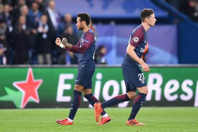 10 NEYMAR JR psg 23 JULIAN DRAXLER psg JOIE FOOTBALL Paris SG vs Anderlecht Ligue des Champions 31 10 2017 AnthonyBIBARD FEP Panoramic 
