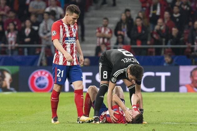 Atletico de Madrid Kevin Gameiro and Saul Niguez and Qarabag Michel during UEFA Champions League match between FK Qarabag and Atletico de Madrid at Wanda Metropolitano in Madrid, Spain. October 31, 2017.  (20171031026)