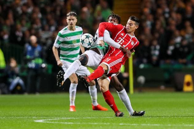 Glasgow Scotland 31 10 2017 UEFA Champions League 2017 18 Season Group Stage Group B Matchday 4 Celtic Glasgow FC Bayern Muenchen Dedryck Boyata CFC and James David Rodríguez Rubio FCB in action DeFodi048