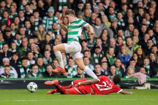 Glasgow Scotland 31 10 2017 UEFA Champions League 2017 18 Season Group Stage Group B 4 Gameday Celtic Glasgow FC Bayern Munich James Forrest CFC and David Alaba FCB in action DeFodi048