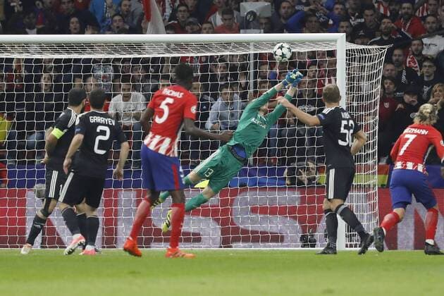 Bilder des Tages - SPORT Atletico de Madrid s Ghanian midfielder Thomas Partey (C) scores the tie goal during the UEFA Champions League groups phase match between Atletico de Madrid and Qarabag at the Wanda Metropolitano stadium in Madrid, Spain, 31 October 2017. Atletico de Madrid vs. Qarabag !ACHTUNG: NUR REDAKTIONELLE NUTZUNG!  Copyright: xJuanxCarlosxHidalgox MAD042 20171031-636450847362801312