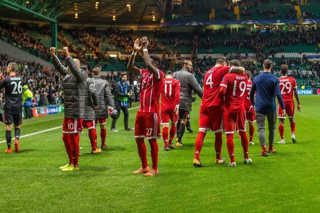 Glasgow Scotland 31 10 2017 UEFA Champions League 2017 18 Season Group Stage Group B 4 Gameday Celtic Glasgow FC Bayern Muenchen FC Bayern final cheering DeFodi048