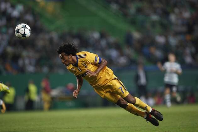 October 31, 2017 - Lisbon, Portugal - Juventus s midfielder Juan Cuadrado in action during Champions League 2017 18 match between Sporting CP vs Juventus FC, in Lisbon, on October 31, 2017. Sporting CP v Juventus - UEFA Champions League  - ZUMAn230 20171031_zaa_n230_356 Copyright: xCarlosxPalmax