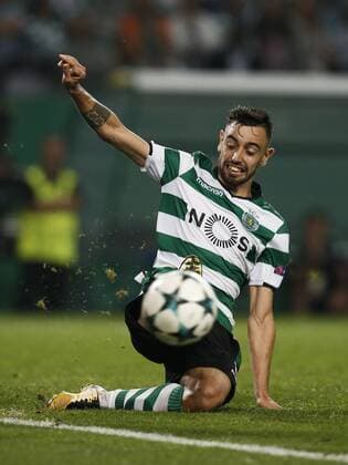 October 31, 2017 - Lisbon, Portugal - Sporting s midfielder Bruno Fernandes in action during Champions League 2017 18 match between Sporting CP vs Juventus FC, in Lisbon, on October 31, 2017. Sporting CP v Juventus - UEFA Champions League  - ZUMAn230 20171031_zaa_n230_365 Copyright: xCarlosxPalmax