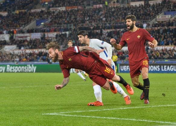 Bilder des Tages - SPORT October 31, 2017 - Rome, Italy - Daniele De Rossi, during the Champions League football match A.S. Roma vs Chelsea Football Club at the Olympic Stadium in Rome, on october 31, 2017. AS Roma v Chelsea FC - UEFA Champions League  - ZUMAn230 20171031_zaa_n230_397 Copyright: xSilviaxLorex