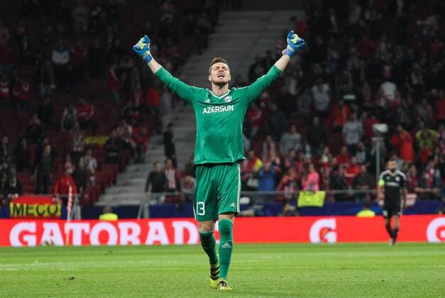 Bilder des Tages - SPORT Qarabag s goalkeeper Sehic during Champions League match between Atletico Madrid and Qarabag at the Wanda Metropolitano stadium in Madrid Tuesday Oct 31th 2017  xIrinaxR.xH.x xAFP7x xAtxMadridxvxQarabag,xChampionsxLeague,xSpain,xOctx31thx2017x