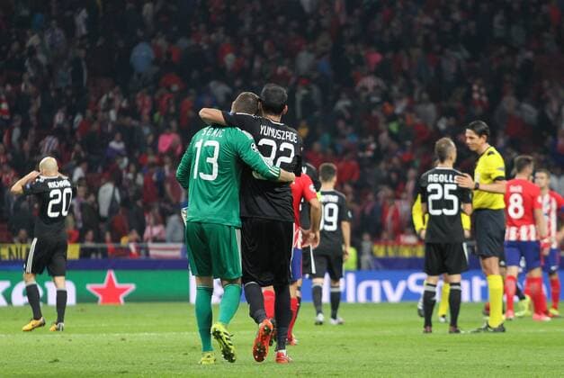Qarabag s goalkeeper Sehic and Ismayilov during Champions League match between Atletico Madrid and Qarabag at the Wanda Metropolitano stadium in Madrid Tuesday Oct 31th 2017  xIrinaxR.xH.x xAFP7x xAtxMadridxvxQarabag,xChampionsxLeague,xSpain,xOctx31thx2017x