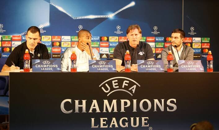 Porto RB Leipzig PK Champions League Porto 31 10 2017 Estadio do Dragao Football UEFA Champions League Group G 4 Gameday Press Conference the day before the match FC Porto vs RB Leipzig Pictured here Portuguese translator Bernardo Fernandes da Silva Leipzig Coach Ralph Hasenhüttl Hasenhuettl RB Leipzig and Benjamin Ippoliti RB Leipzig press officer
