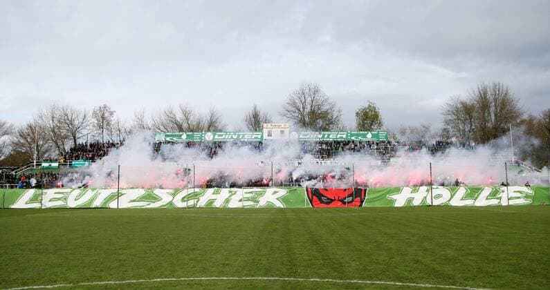 Leipzig 31 10 2017 Alfred Kunze Sports Park Football Saxon State Cup Eighth finals BSG Chemie Leipzig vs FSV Zwickau 4 2 2 2 Pictured fans of chemistry Leipzig ignite pyrotechnics
