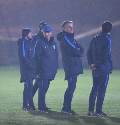 Football Men Europe League Season 2017 2018 Final training of Hertha BSC the day before the home match against Sorja Luhansk 2 v l Coach Pal Dardai Hertha BSC 3 v 1 co Trainer Rainer Widmayer Hertha BSC 01 11 17 Copyright: xMichaelxHundtx xMatthiasxKochx