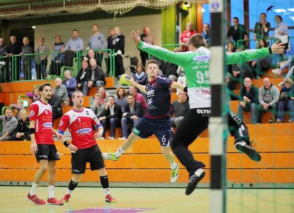Markus Llann TSV Jan Behr TSV Marvin Seeger H2Ku Yannik Ruhland TSV TSV Blaustein vs SG H2Ku Herrenberg Handball Baden Wuerttemberg Oberliga 9 Game 01 11 2017 Blaustein Copyright: xEIBNER FlorianxAchbergerx EP_FAR