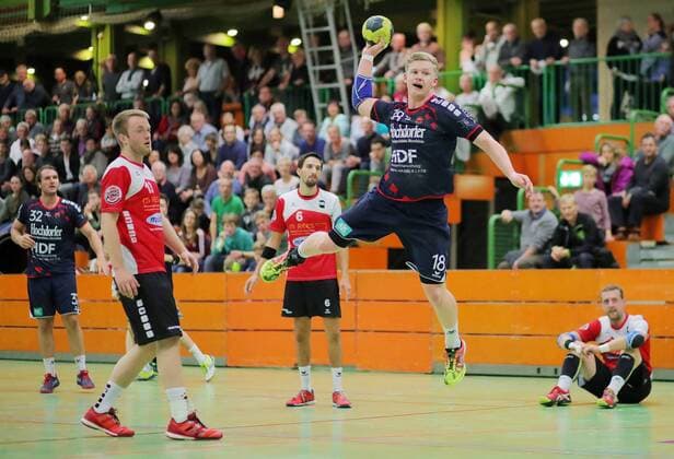Sascha Marquardt H2Ku TSV Blaustein vs SG H2Ku Herrenberg Handball Baden Wuerttemberg Oberliga 9 Game 01 11 2017 Blaustein Copyright: xEIBNER FlorianxAchbergerx EP_FAR