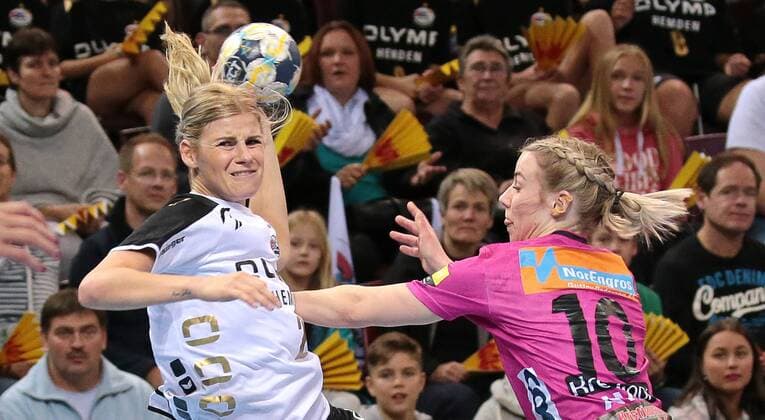 01 11 2017 Germany Ludwigsburg Germany Handball Champions League Women Season 2017 2018 SG BBM Bietigheim vs Vipers Kristiansand v l Angela Malestein BBM Vilde Jonassen Vipers