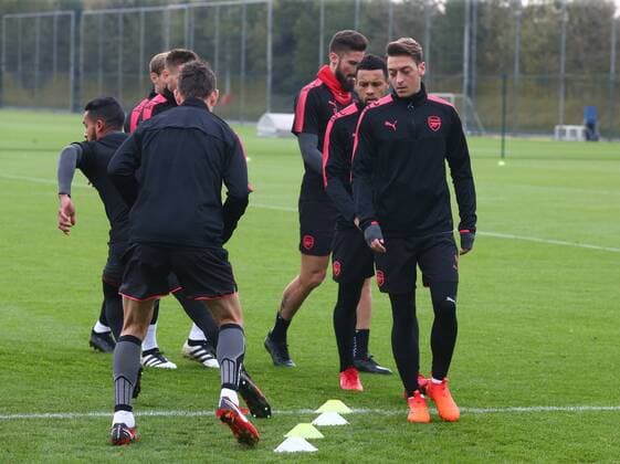 November 1, 2017 - London, England, United Kingdom - Arsenal s Mesut Ozil.during a Arsenal training session ahead of the UEFA Europa League Group H match against Red Star Belgrade (Crvena Zvezda) at Arsenal training centre , London Colney on 1 Nov 2017 St.Albans, England Arsenal Training and press conference PK Pressekonferenz  - ZUMAn230 20171101_zaa_n230_013 Copyright: xKieranxGalvinx