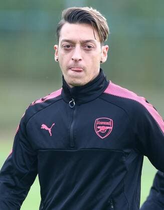November 1, 2017 - London, England, United Kingdom - Arsenal s Mesut Ozil.during a Arsenal training session ahead of the UEFA Europa League Group H match against Red Star Belgrade (Crvena Zvezda) at Arsenal training centre , London Colney on 1 Nov 2017 St.Albans, England Arsenal Training and press conference PK Pressekonferenz  - ZUMAn230 20171101_zaa_n230_040 Copyright: xKieranxGalvinx