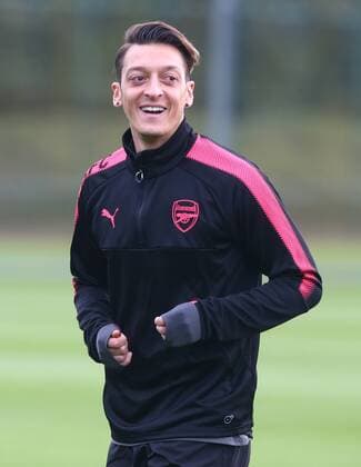 November 1, 2017 - London, England, United Kingdom - Arsenal s Mesut Ozil.during a Arsenal training session ahead of the UEFA Europa League Group H match against Red Star Belgrade (Crvena Zvezda) at Arsenal training centre , London Colney on 1 Nov 2017 St.Albans, England Arsenal Training and press conference PK Pressekonferenz  - ZUMAn230 20171101_zaa_n230_044 Copyright: xKieranxGalvinx