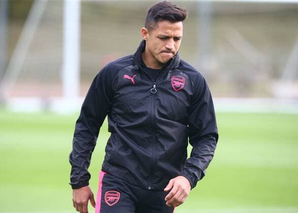 November 1, 2017 - London, England, United Kingdom - Arsenal s Alexis Sanchez.during a Arsenal training session ahead of the UEFA Europa League Group H match against Red Star Belgrade (Crvena Zvezda) at Arsenal training centre , London Colney on 1 Nov 2017 St.Albans, England Arsenal Training and press conference PK Pressekonferenz  - ZUMAn230 20171101_zaa_n230_063 Copyright: xKieranxGalvinx