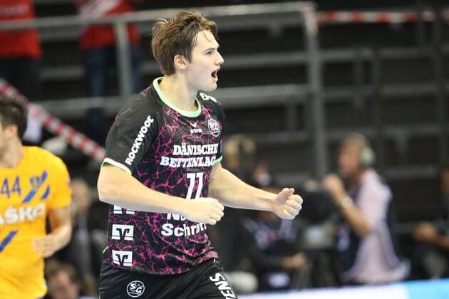 SG Flensburg Handewitt RK Celje Pivovarna Lasko EHF Champions League Flensburg 01 11 17 Flensburg 01 11 17 Sport Handball VELUX EHF Champions League Season 2017 2018 Group stage SG Flensburg Handewitt RK Celje Pivovarna Lasko Cheers Torjubel at Magnus Roed SG Flensburg Handewitt 77 xmmkx
