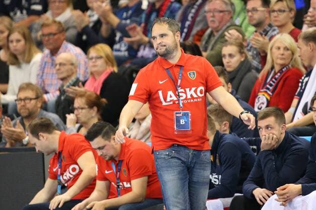 SG Flensburg Handewitt RK Celje Pivovarna Lasko EHF Champions League Flensburg 01 11 17 Flensburg 01 11 17 Sport Handball VELUX EHF Champions League Season 2017 2018 Group stage SG Flensburg Handewitt RK Celje Pivovarna Lasko Branko Tamse RK Celje Pivovarna Lasko coach xmmkx