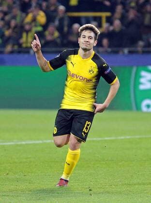 01 11 2017 xovx Football Champions League Borussia Dortmund APOEL Nikosia emspor v Raphael Guerreiro Borussia Dortmund celebrate their goal to Dortmund