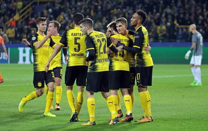 01 11 2017 xovx Football Champions League Borussia Dortmund APOEL Nicosia emspor cheering goal celebrations Goal celebration celebrate the goal after scoring the 1 0 by Raphael Guerreiro Borussia Dortmund action Dortmund