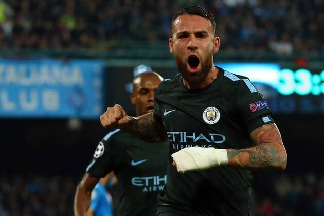 Bilder des Tages - SPORT Esultanza dopo il gol di Nicolas Otamendi Manchester City goal celebration Napoli 01-11-2017 Stadio San Paolo Football Calcio UEFA Champions League 2017 2018 Napoli - Manchester City Group F Foto Cesare Purini Insidefoto cesarexpurini