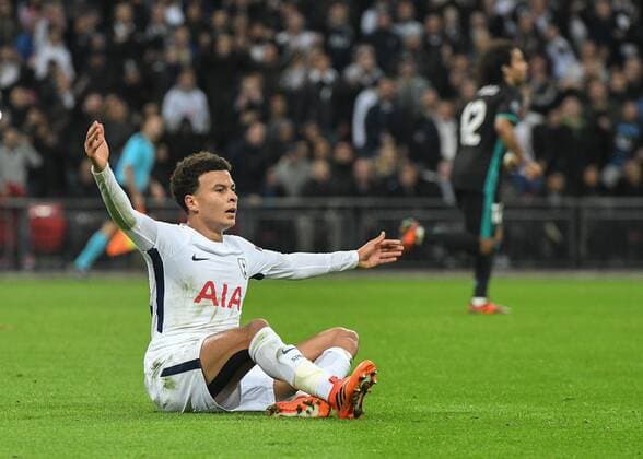 Dele Alli of Tottenham Hotspur appeals for a foul during the UEFA Champions League group H match between Tottenham Hotspur and Real Madrid at Wembley Stadium, London, England on 1 November 2017. Copyright: xVincexMignottx 17460015