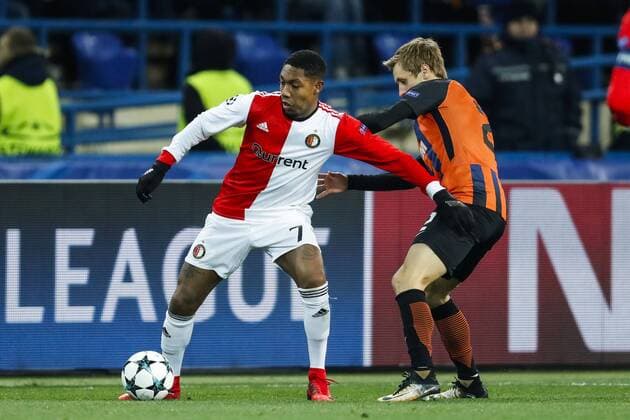(l-r) Jean-Paul Boetius of Feyenoord, Bohdan Butko of FC Shakhtar Donetsk during the UEFA Champions League group F match between Shakhtar Donetsk and Feyenoord Rotterdam at Metalist Stadium on November 01, 2017 in Kharkiv, Ukraine UEFA Champions League 2017 2018 xVIxVIxImagesx xMauricexvanxSteenxIVx 9183146