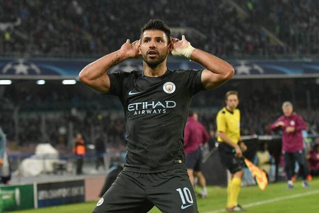 Bilder des Tages - SPORT Sergio Aguero of Manchester City celebrates scoring third goal during the UEFA Champions League group F match between Napoli and Manchester City at Stadio San Paolo, Naples, Italy on 1 November 2017. Copyright: xGiuseppexMaffiax 17480062