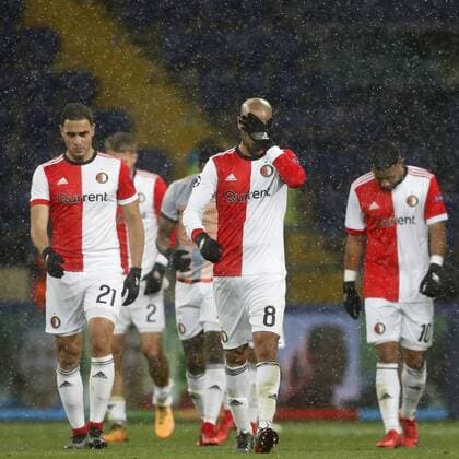 Bilder des Tages - SPORT CHARKOV , 01-11-2017 , voetbal , Metalist Stadion , Champions League , seizoen 2017 - 2018 , Shakhtar Donetsk - Feyenoord , balen na afloop . Feyenoord speler Safyan Amrabat , Feyenoord speler Karim El Ahmadi , Feyenoord speler Tonny Vilhena Shakhtar - Feyenoord  x1791407x
