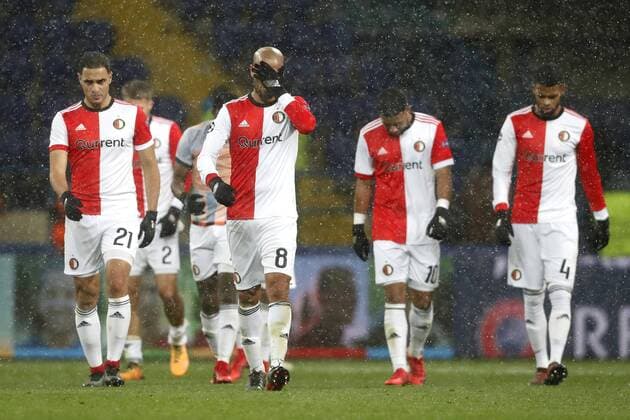 CHARKOV , 01-11-2017 , voetbal , Metalist Stadion , Champions League , seizoen 2017 - 2018 , Shakhtar Donetsk - Feyenoord , balen na afloop Feyenoord speler Safyan Amrabat , Feyenoord speler Karim El Ahmadi , Feyenoord speler Tonny Vilhena en Feyenoord speler Jeremiah St Juste Shakhtar - Feyenoord  x1791408x