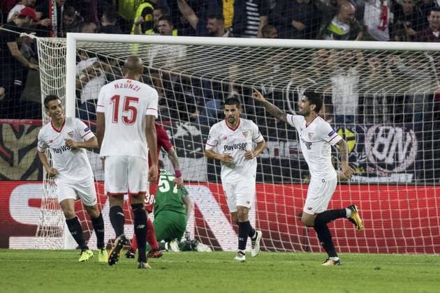 November 1, 2017 - Seville, Spain - Ever Banega of Sevilla (R ) celebrates after scoring 2-0 during the UEFA Champions League Group E soccer match between Sevilla FC and Spartak Moskva at Estadio Ramon Sanchez Pizjuan Soccer 2017 - Sevilla FC vs Spartak Moskva - ZUMAa142 20171101_zap_a142_032 Copyright: xDanielxGonzalezxAcunax